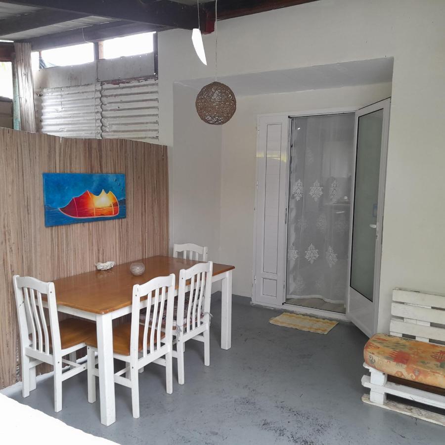 Holiday Surf Lodge Tamarin Luaran gambar